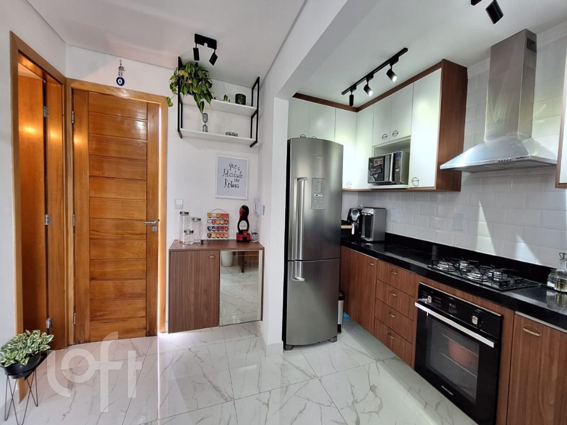 Apartamento à venda com 2 quartos, 69m² - Foto 4