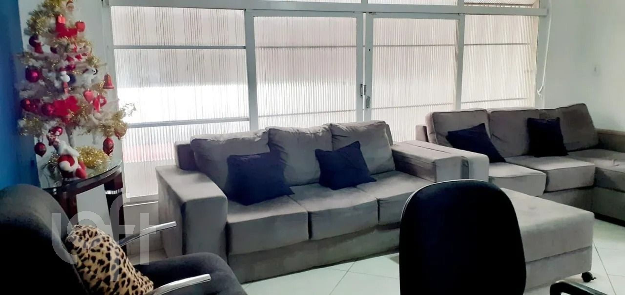 Casa à venda em São Lucas com 190 m², 2 quartos, 3