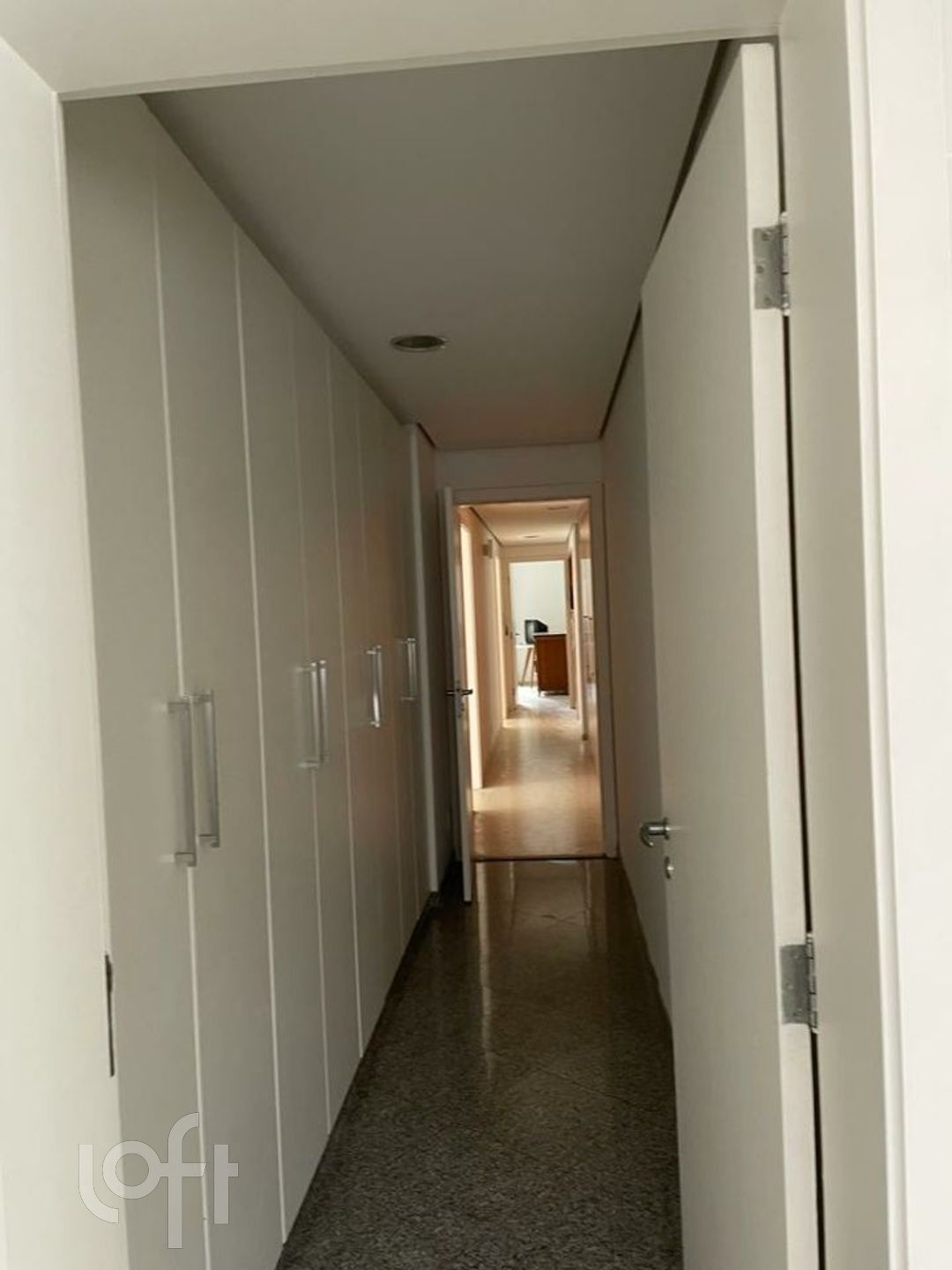 Apartamento à venda com 4 quartos, 220m² - Foto 25