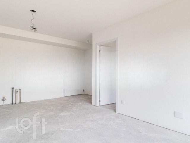 Apartamento com 51m², 2 dormitórios, 1 suíte, Santa Cecília em Porto Alegre