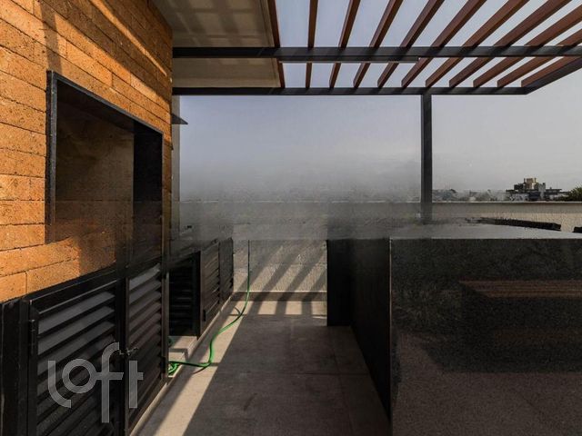 Apartamento com 51m², 2 dormitórios, 1 suíte, Santa Cecília em Porto Alegre