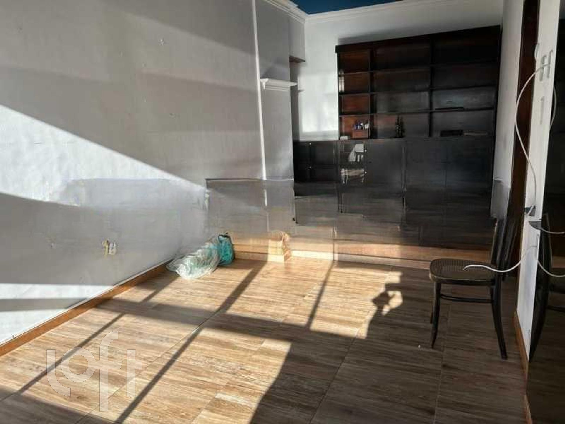 Apartamento à venda com 3 quartos, 102m² - Foto 3