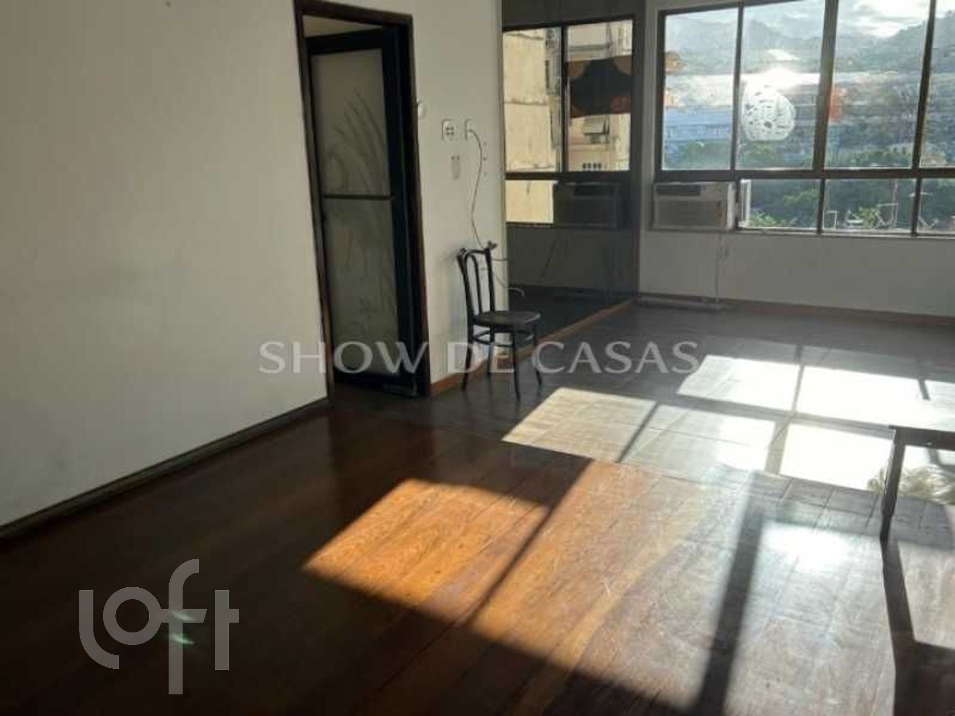 Apartamento à venda com 3 quartos, 102m² - Foto 1