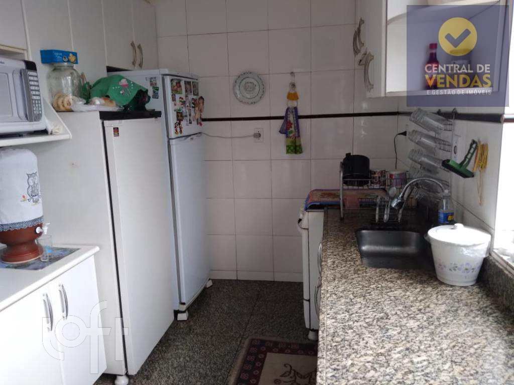 Apartamento à venda com 4 quartos, 180m² - Foto 13