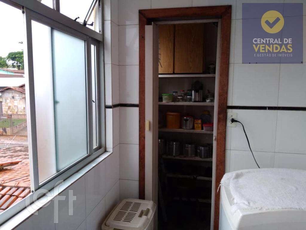 Apartamento à venda com 4 quartos, 180m² - Foto 15