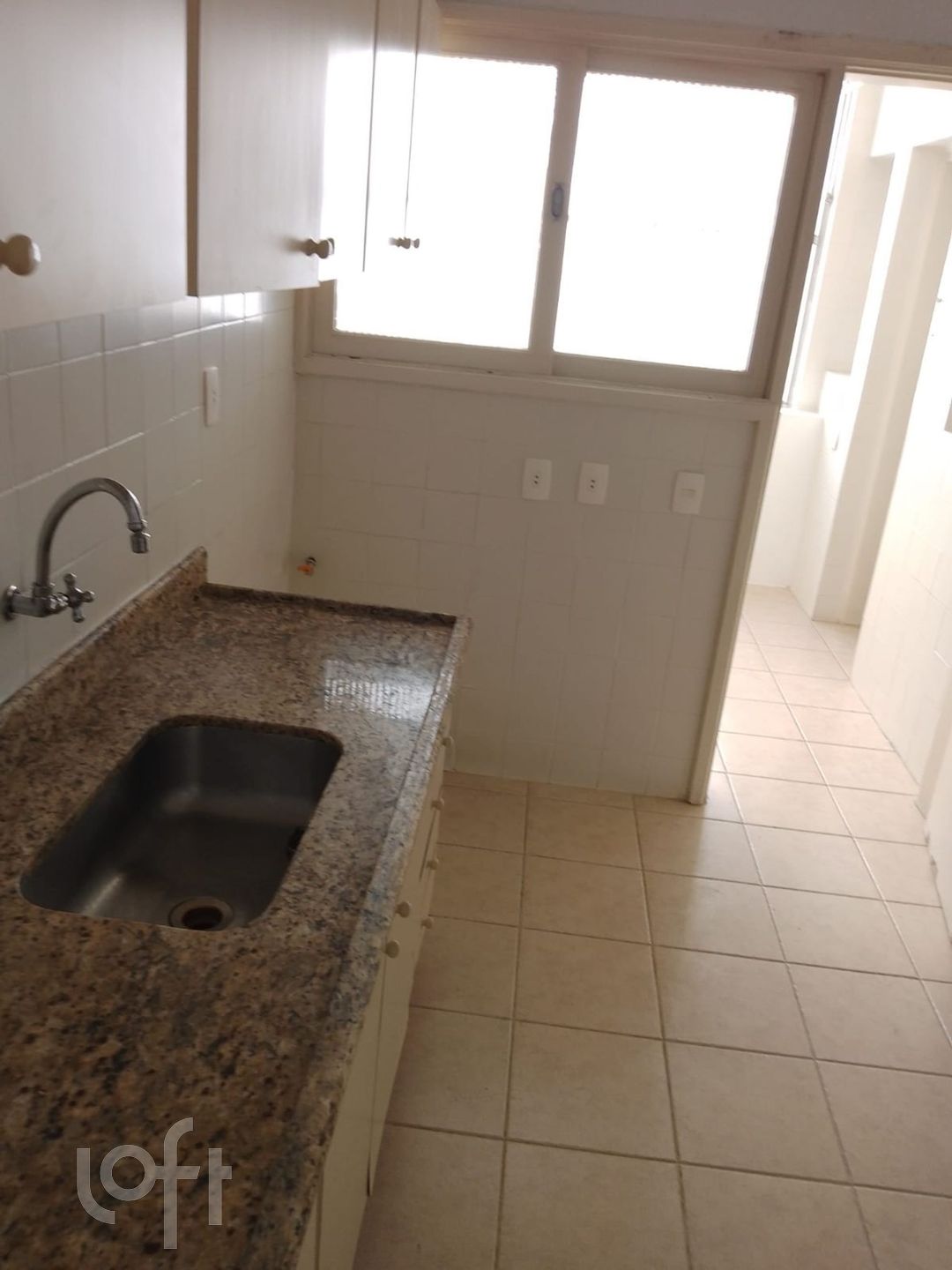 Apartamento à venda com 4 quartos, 200m² - Foto 7