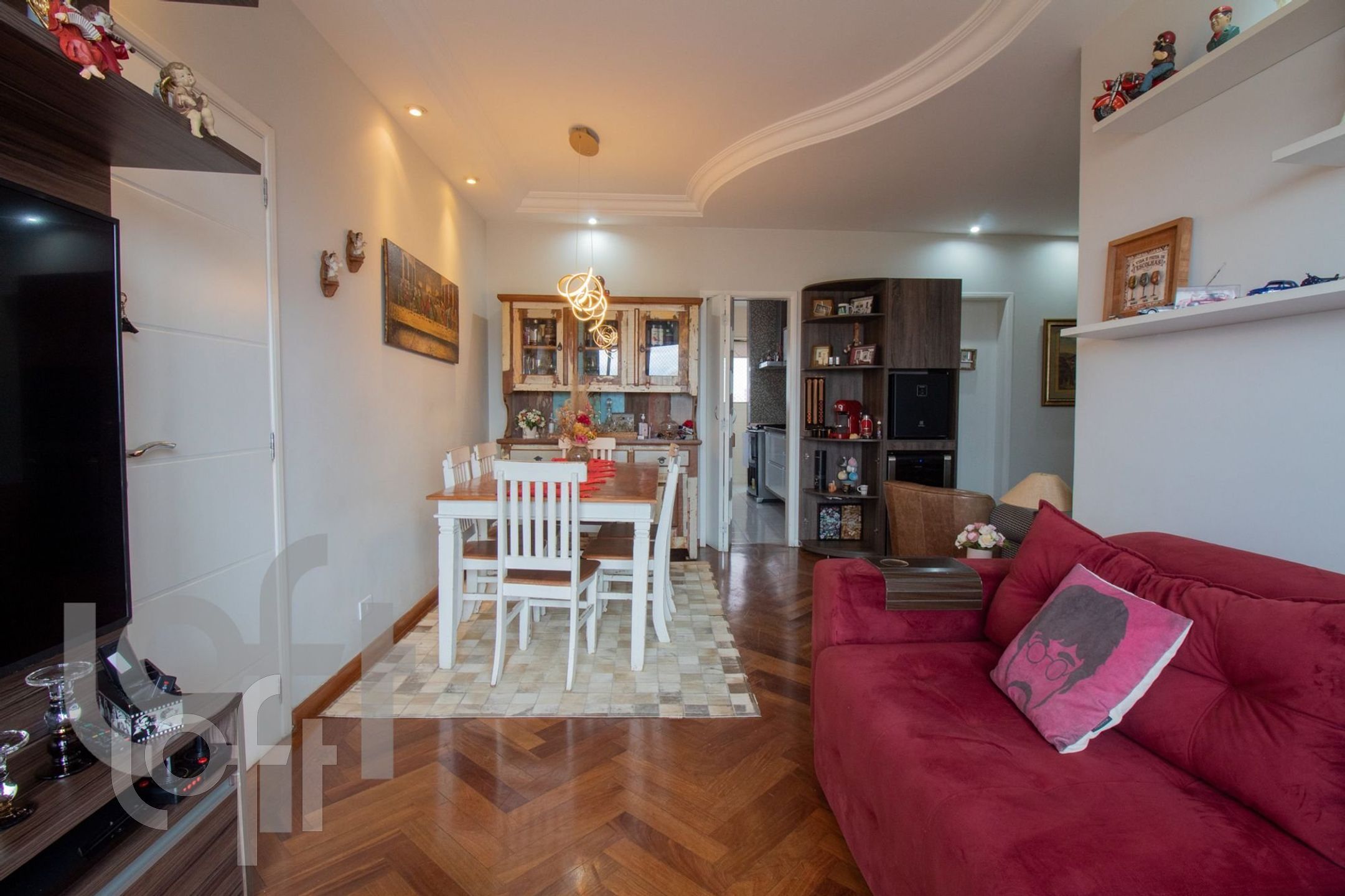 Apartamento à venda com 3 quartos, 105m² - Foto 1