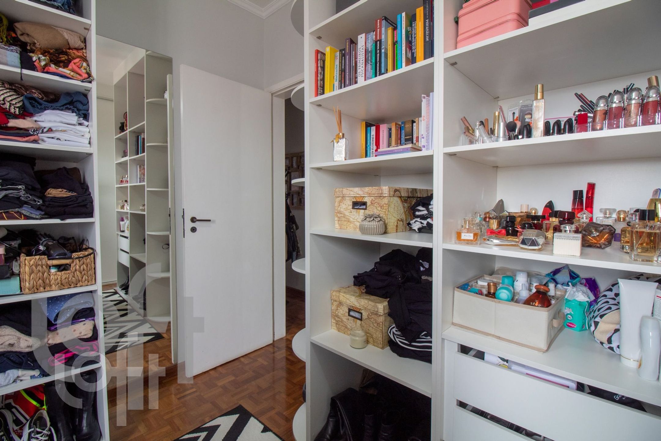 Apartamento à venda com 3 quartos, 105m² - Foto 6