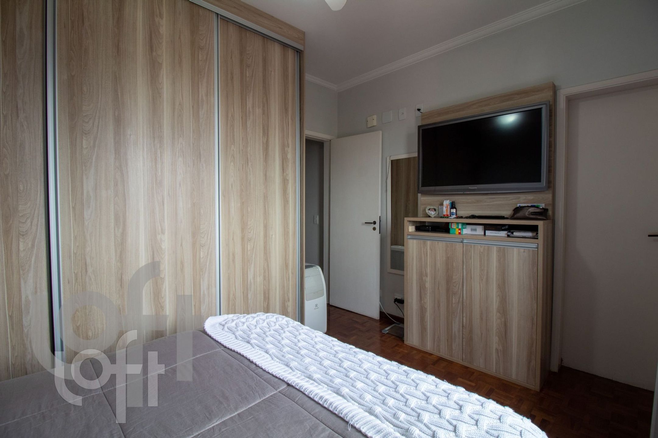 Apartamento à venda com 3 quartos, 105m² - Foto 9