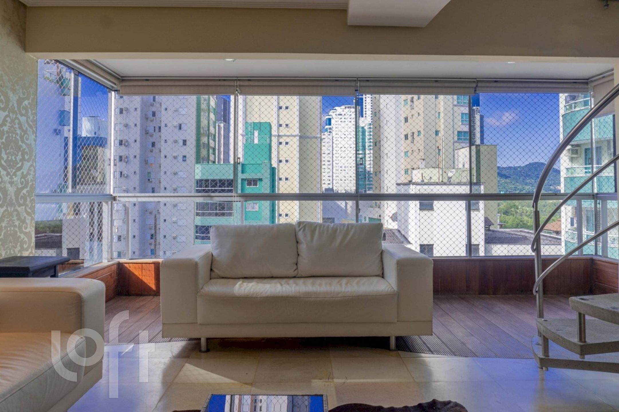 Apartamentos com 296m², 5 quartos, 1 suíte, 3 garagens, no bairro Barra Sul em Balneário Camboriú