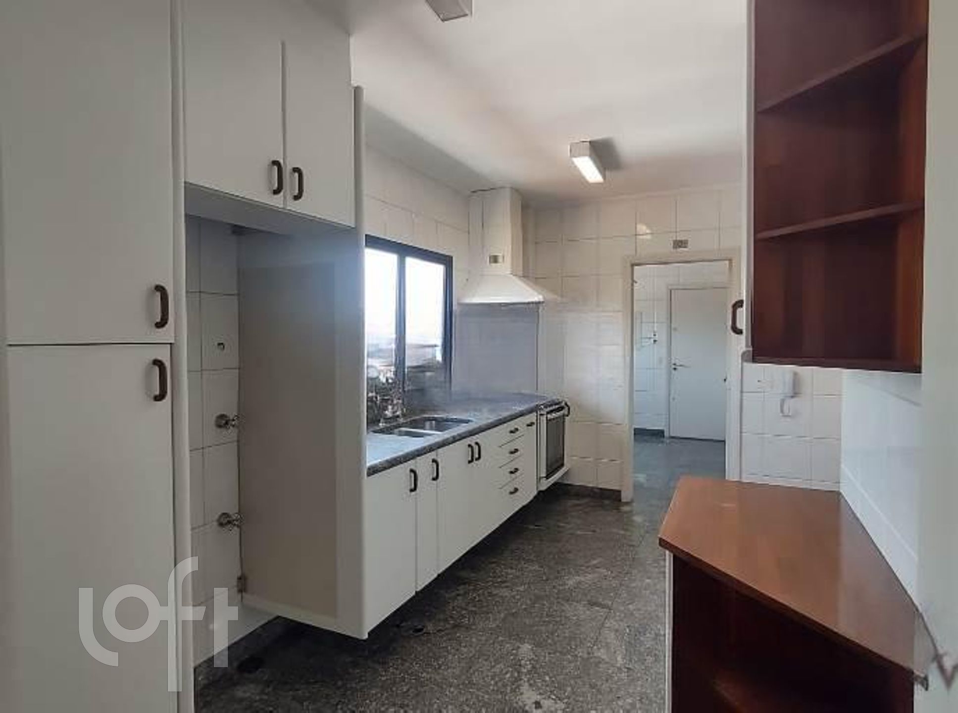 Apartamento à venda com 3 quartos, 170m² - Foto 25