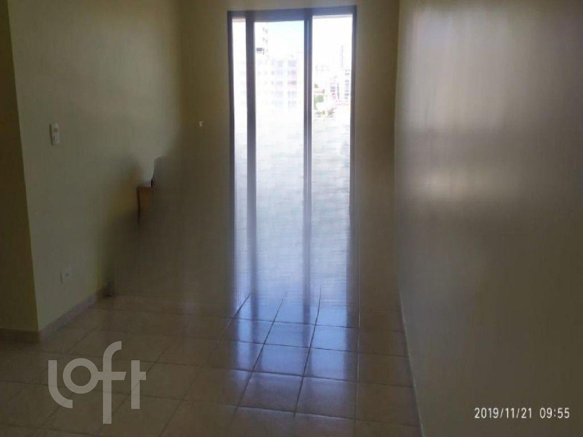 Apartamento à venda com 3 quartos, 68m² - Foto 1