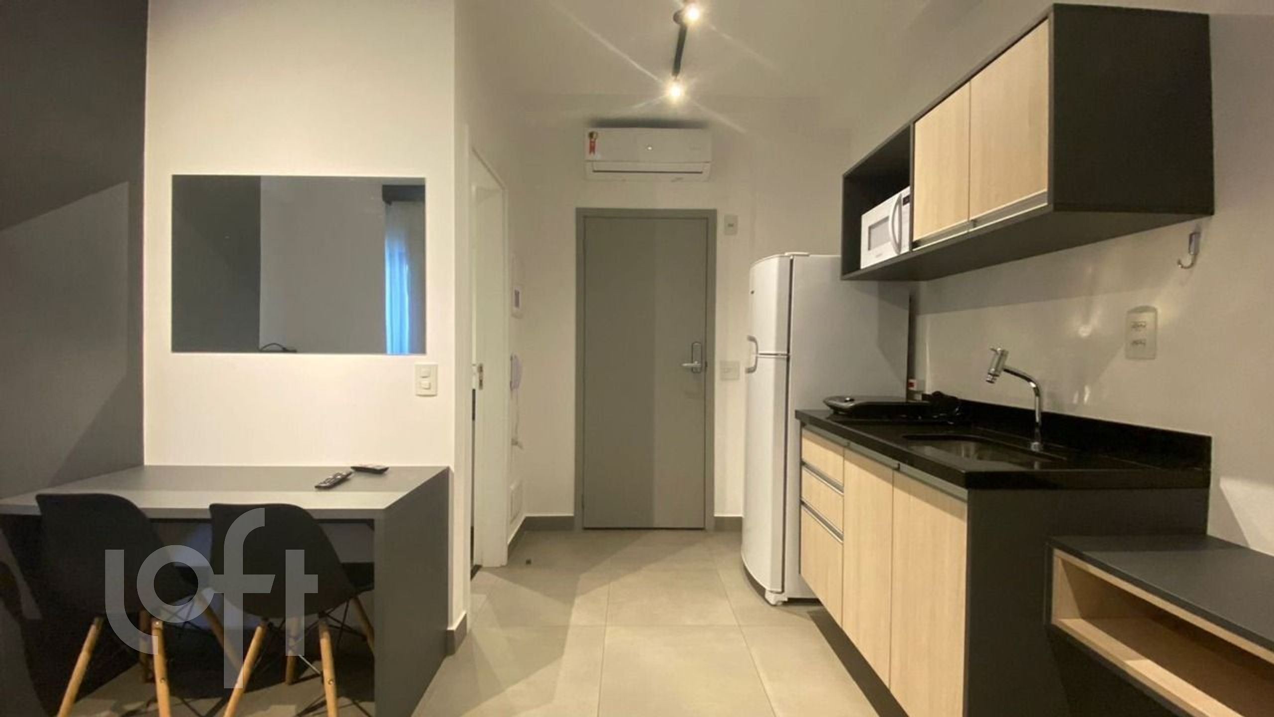 Apartamento à venda com 1 quarto, 28m² - Foto 1