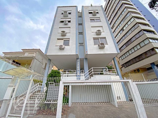 Apartamento com 72m², 2 dormitórios, 1 vaga, Petrópolis em Porto Alegre