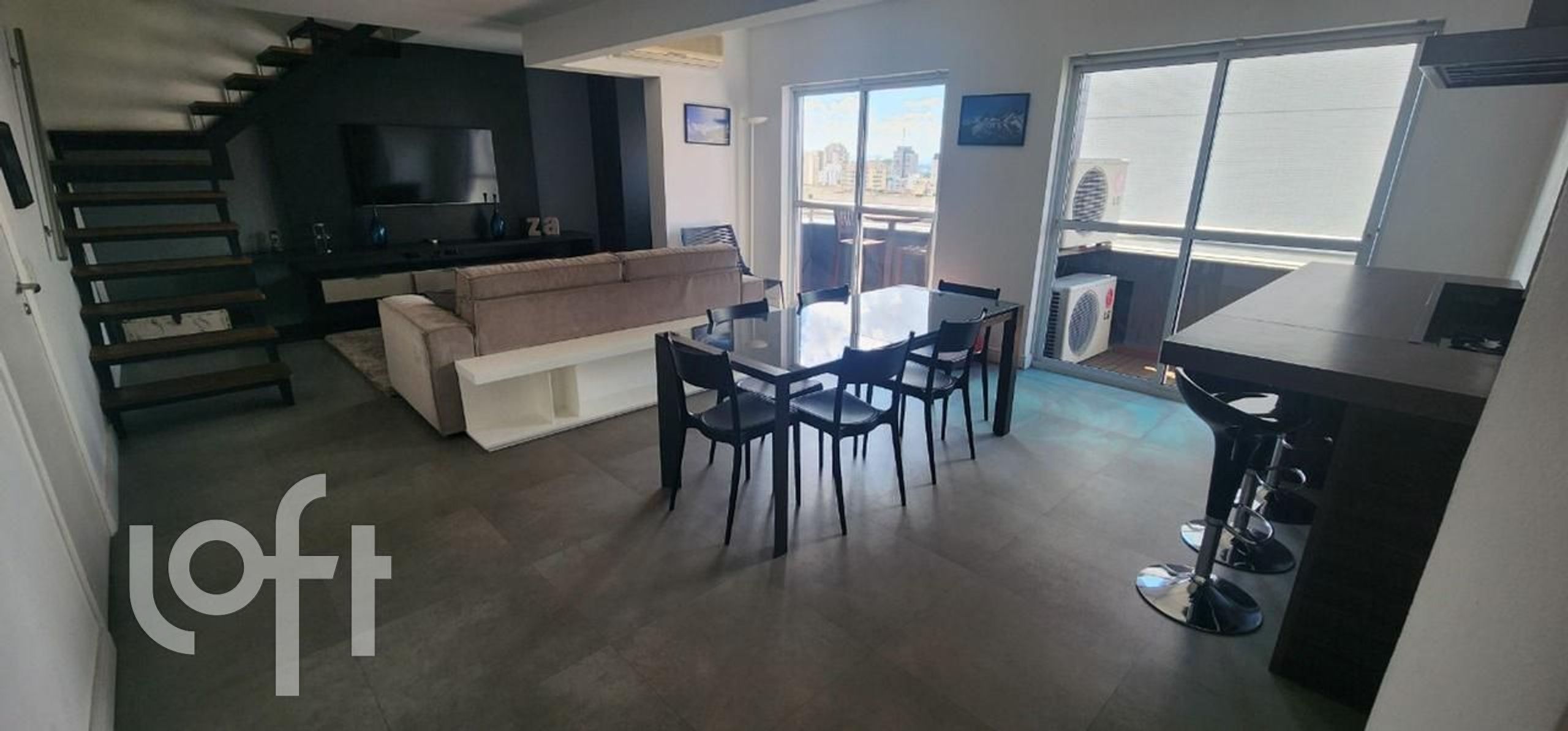 Apartamento à venda com 2 quartos, 100m² - Foto 2