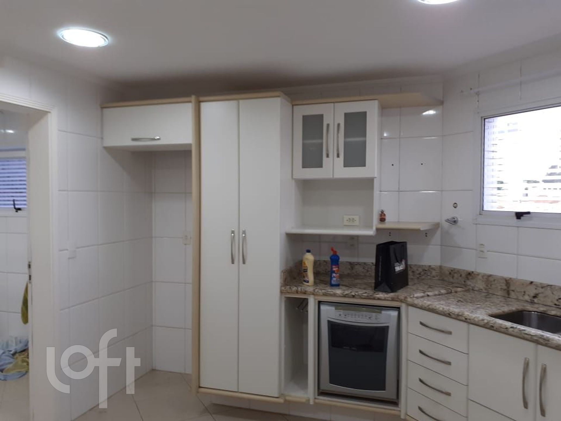 Apartamento à venda com 3 quartos, 150m² - Foto 5