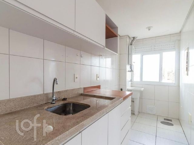 Apartamento com 62m², 2 dormitórios, 1 suíte, 2 vagas, Rio Branco em Porto Alegre