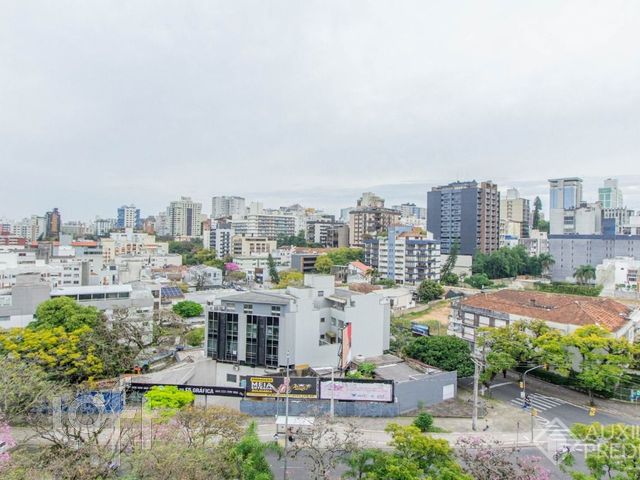 Apartamento com 24m², 1 dormitório, 1 vaga, Rio Branco em Porto Alegre