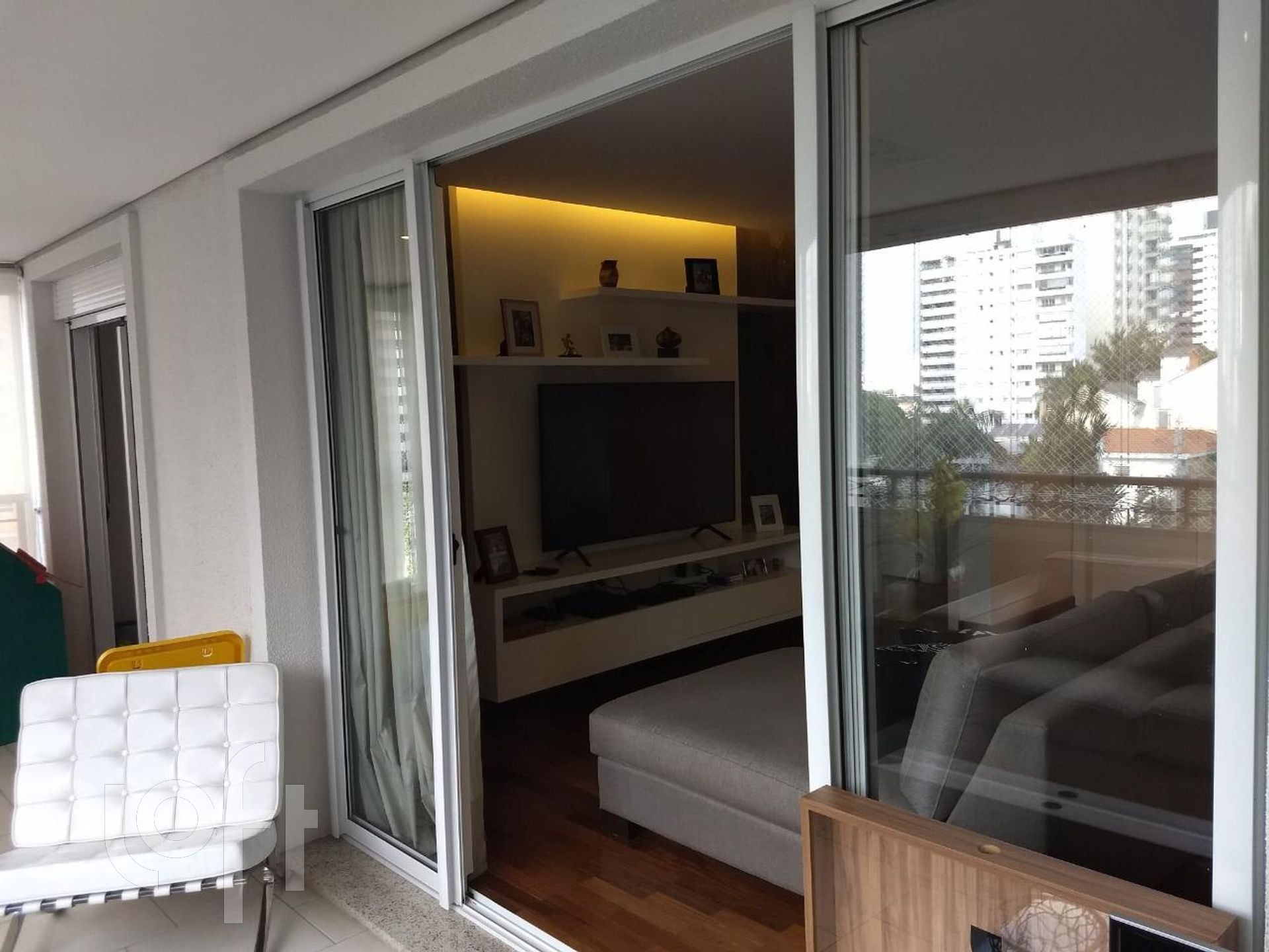 Apartamento à venda com 4 quartos, 216m² - Foto 19