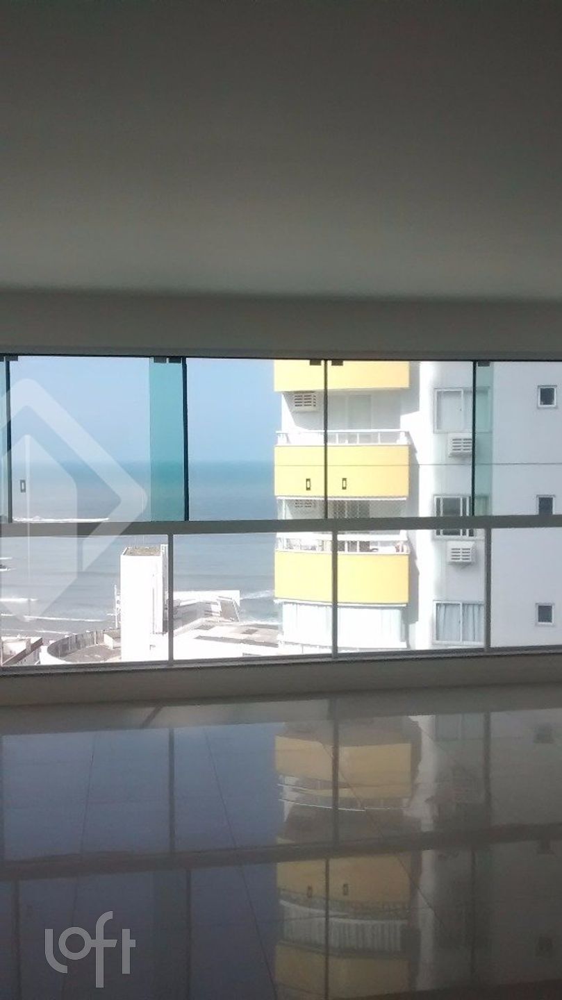 Apartamentos com 130m², 4 quartos, 2 suítes, 3 garagens, no bairro Pioneiros em Balneário Camboriú