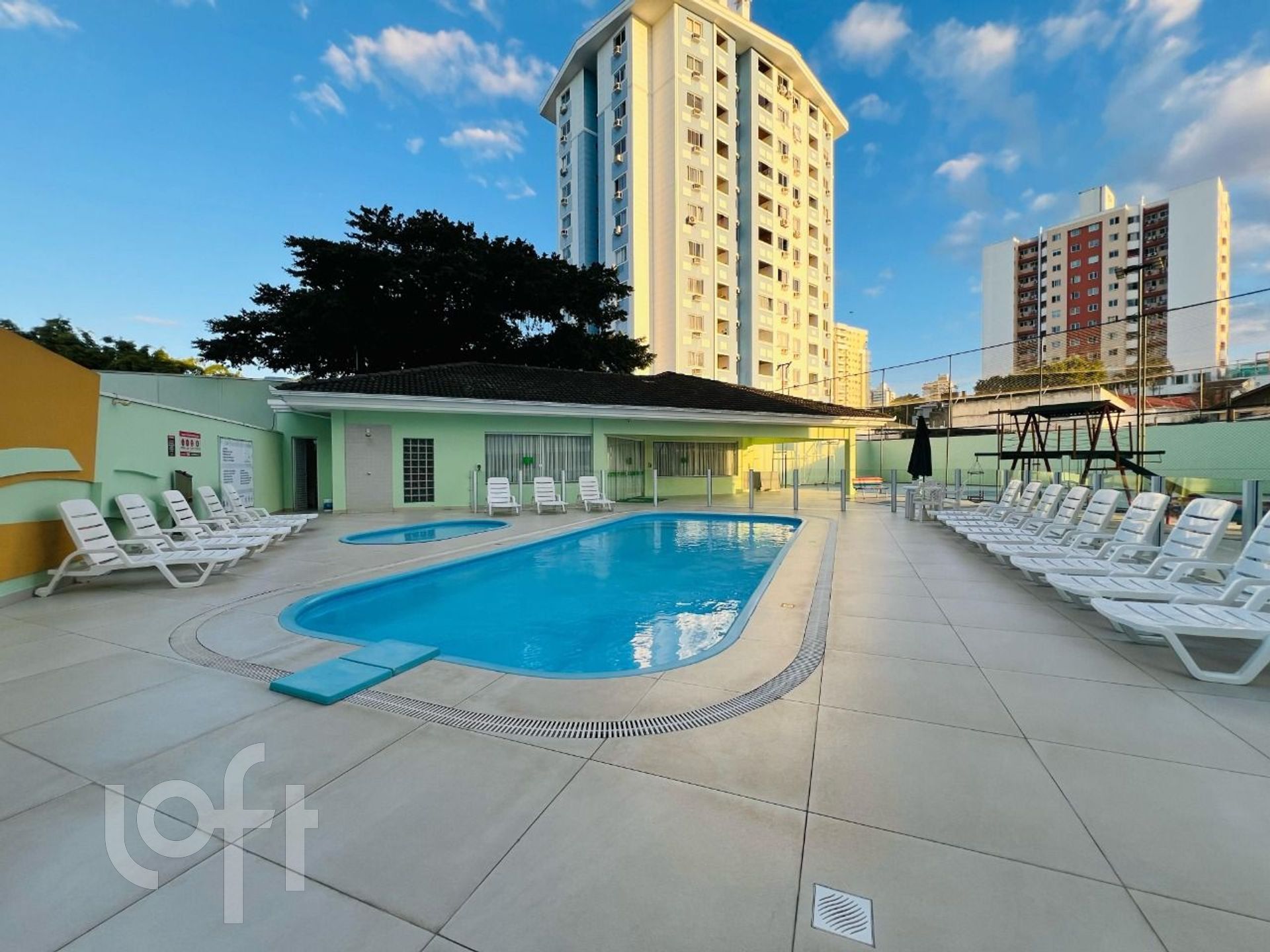 Apartamento à venda em Barreiros com 68 m², 2 quartos, 1 vaga