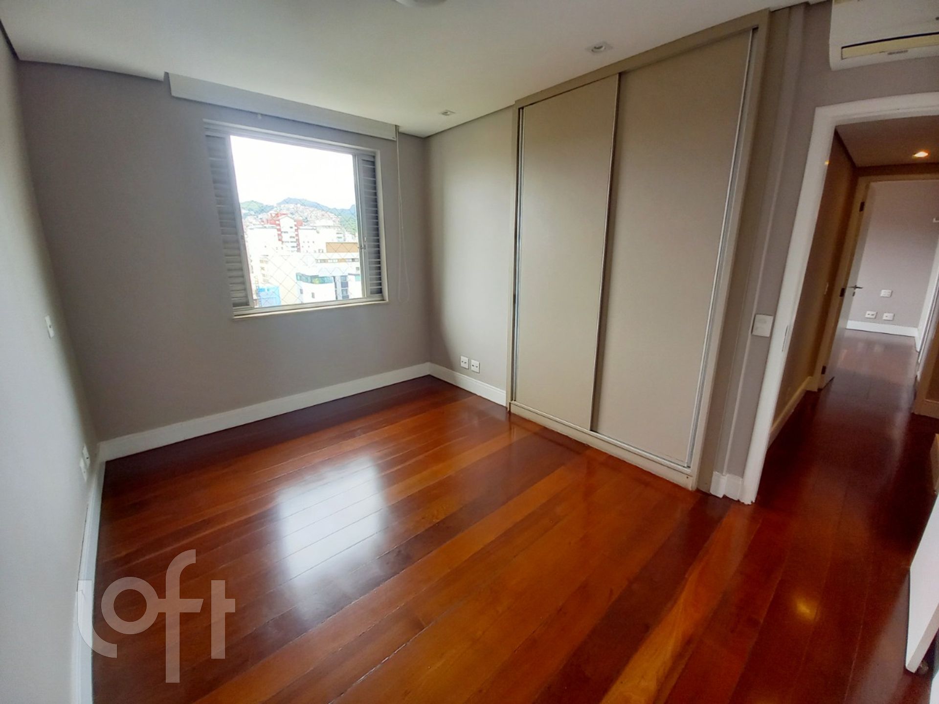 Apartamento à venda com 4 quartos, 340m² - Foto 9