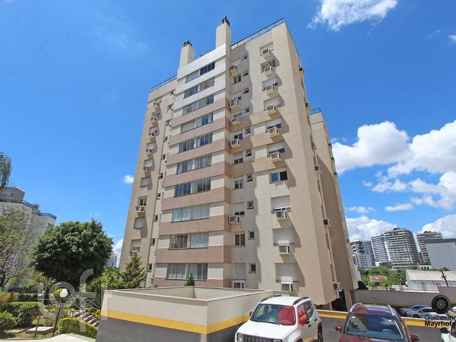 Apartamento com 112m², 3 dormitórios, 1 suíte, 2 vagas, Chácara das Pedras em Porto Alegre