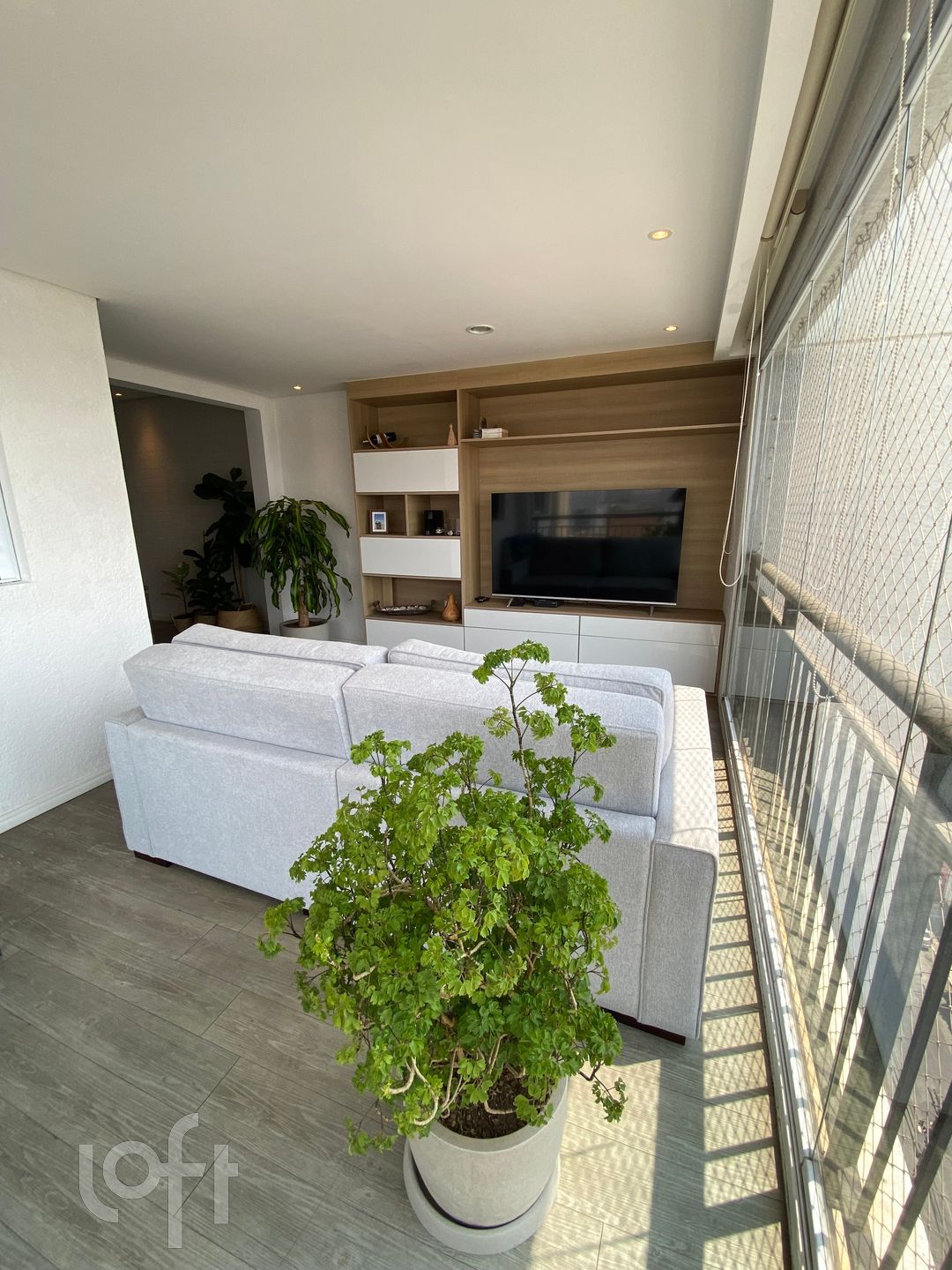 Apartamento à venda com 2 quartos, 67m² - Foto 1