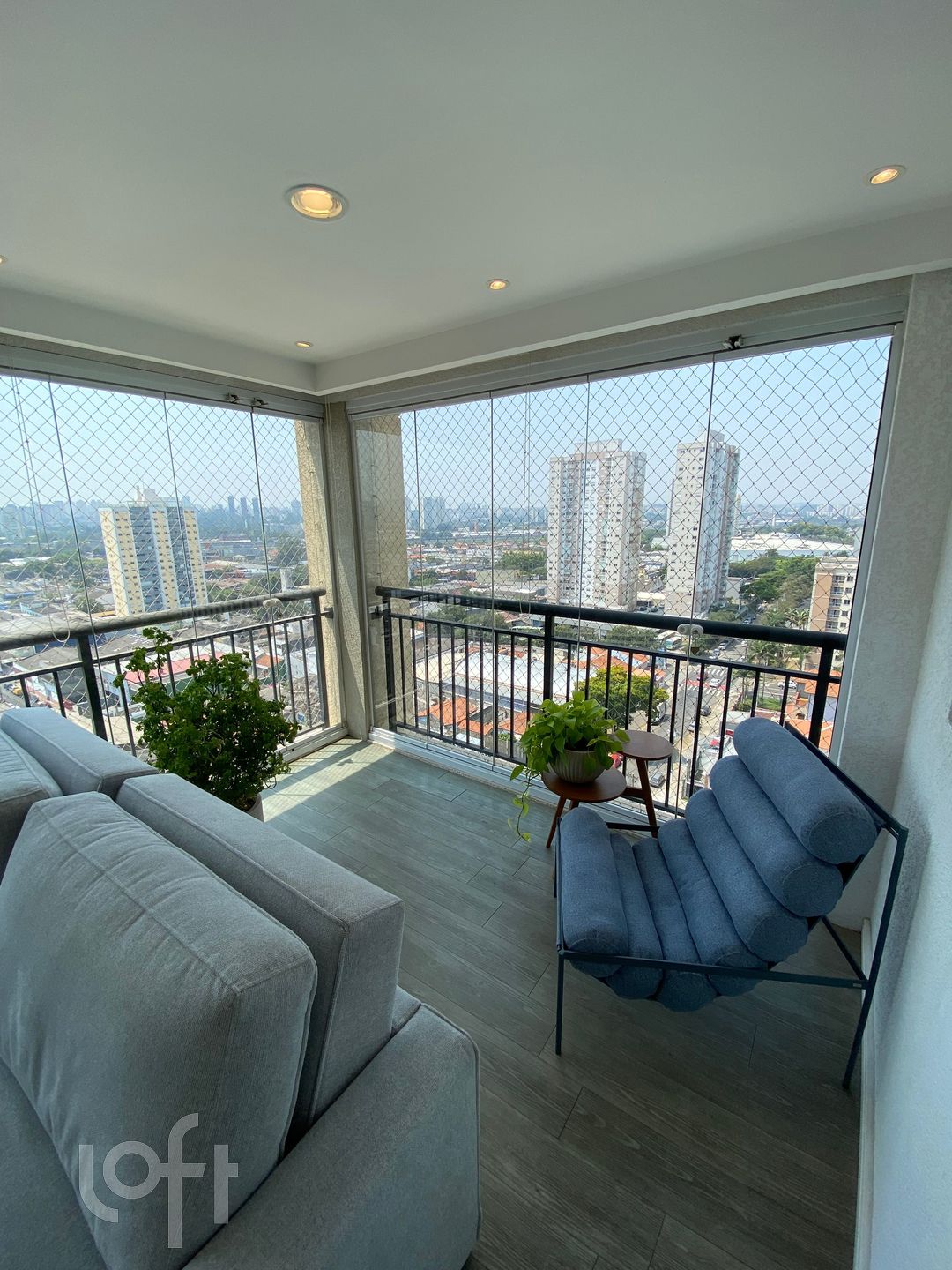 Apartamento à venda com 2 quartos, 67m² - Foto 4