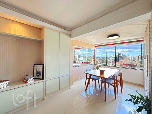 Apartamento com 111m², 3 dormitórios, 3 suítes, 2 vagas, Boa Vista em Porto Alegre