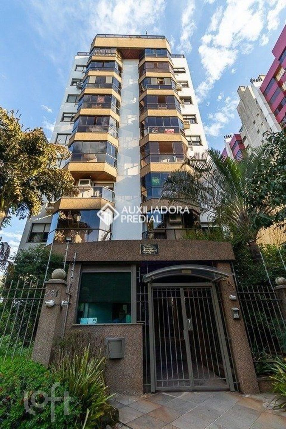 Apartamento com 109m², 3 dormitórios, 1 suíte, 1 vaga, Menino Deus em Porto Alegre