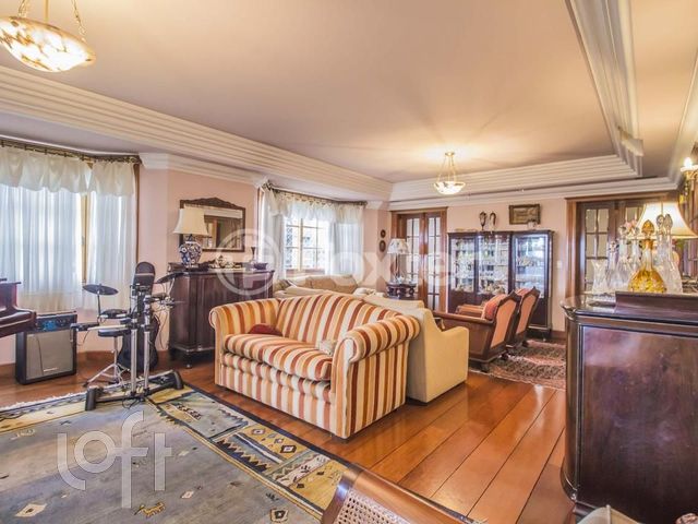 Apartamento com 362m², 4 dormitórios, 4 suítes, 4 vagas, Moinhos de Vento em Porto Alegre