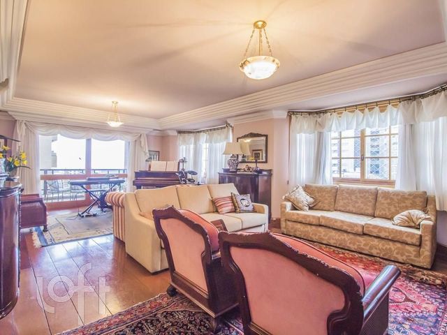 Apartamento com 362m², 4 dormitórios, 4 suítes, 4 vagas, Moinhos de Vento em Porto Alegre