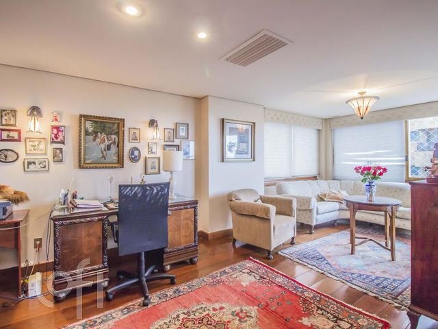 Apartamento com 362m², 4 dormitórios, 4 suítes, 4 vagas, Moinhos de Vento em Porto Alegre