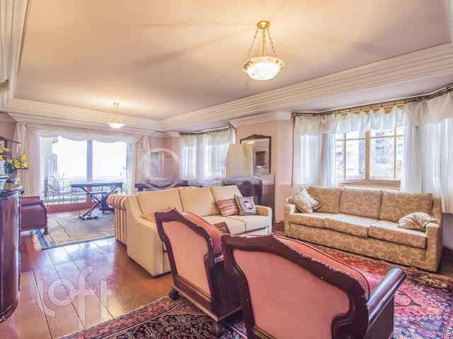 Apartamento com 362m², 4 dormitórios, 4 suítes, 4 vagas, Moinhos de Vento em Porto Alegre