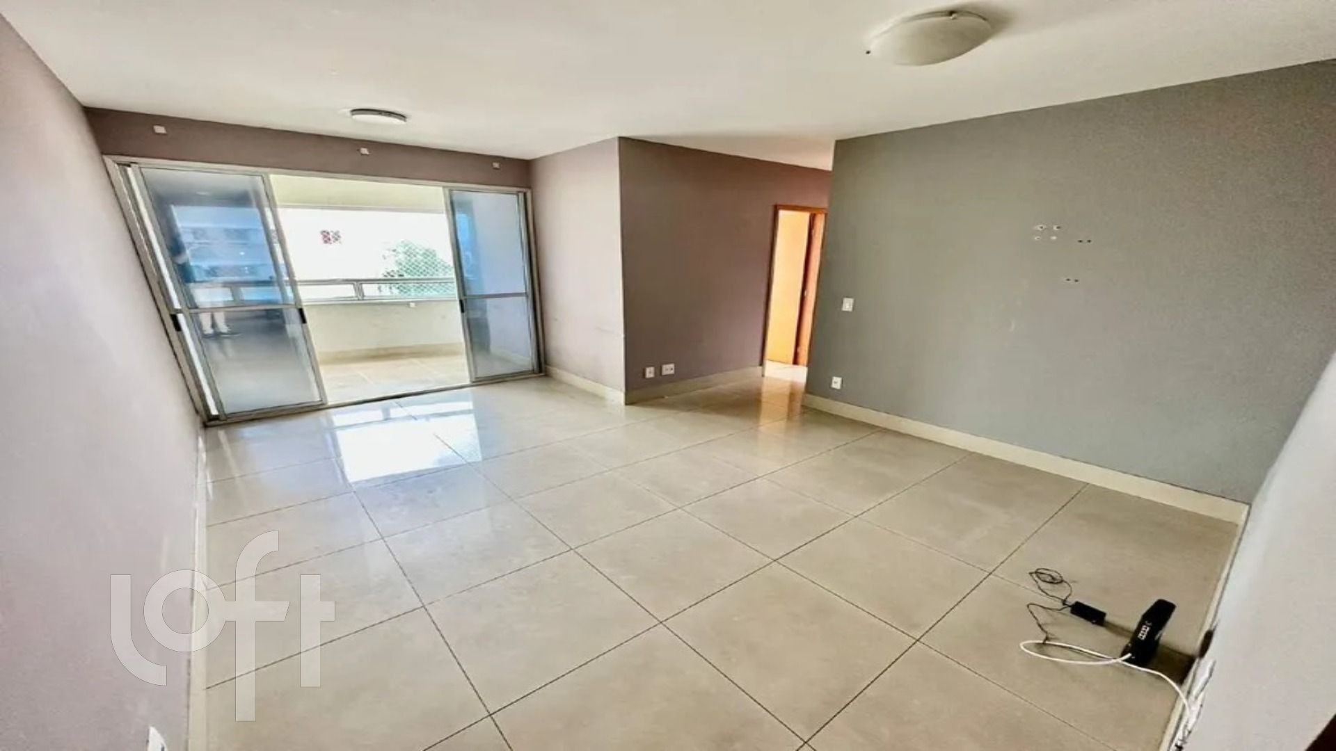 Apartamento à venda com 3 quartos, 90m² - Foto 1