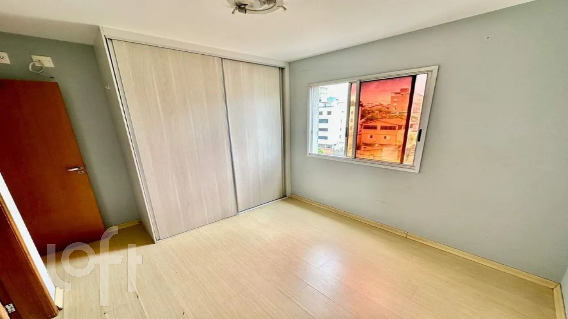 Apartamento à venda com 3 quartos, 90m² - Foto 4