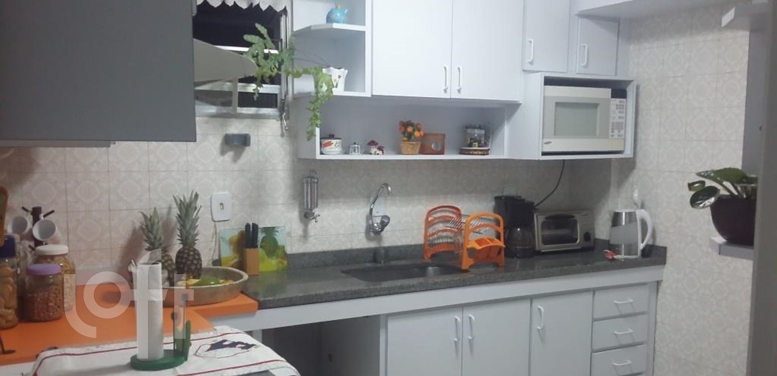 Apartamento à venda com 2 quartos, 70m² - Foto 4