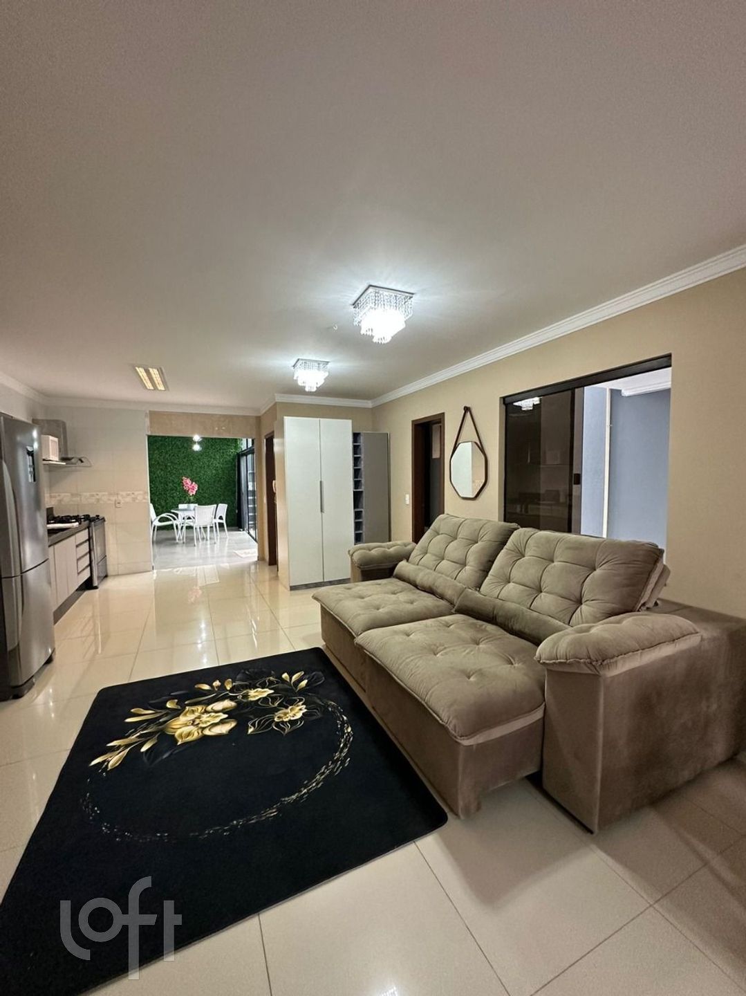 Casa à venda em Centro com 135 m², 3 quartos, 1 suíte, 2 vagas