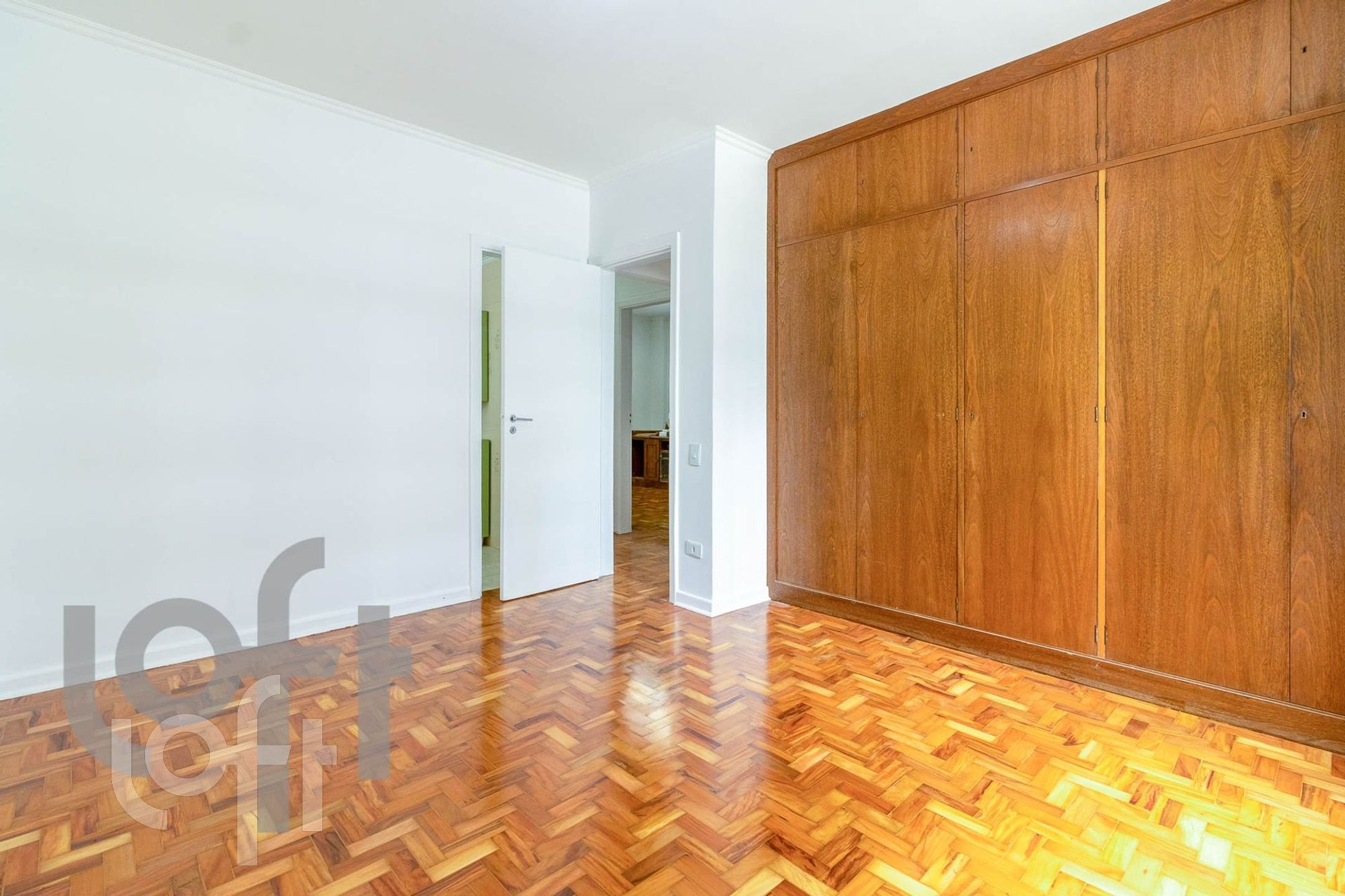 Apartamento à venda com 3 quartos, 127m² - Foto 4