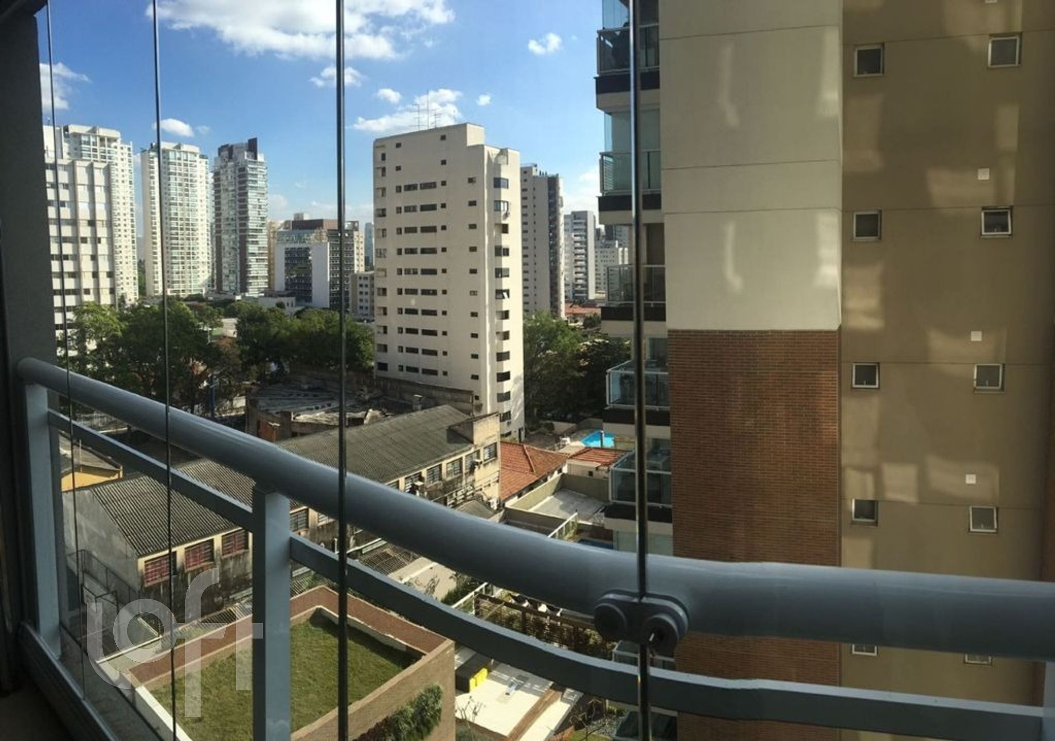 Apartamento à venda com 1 quarto, 40m² - Foto 2