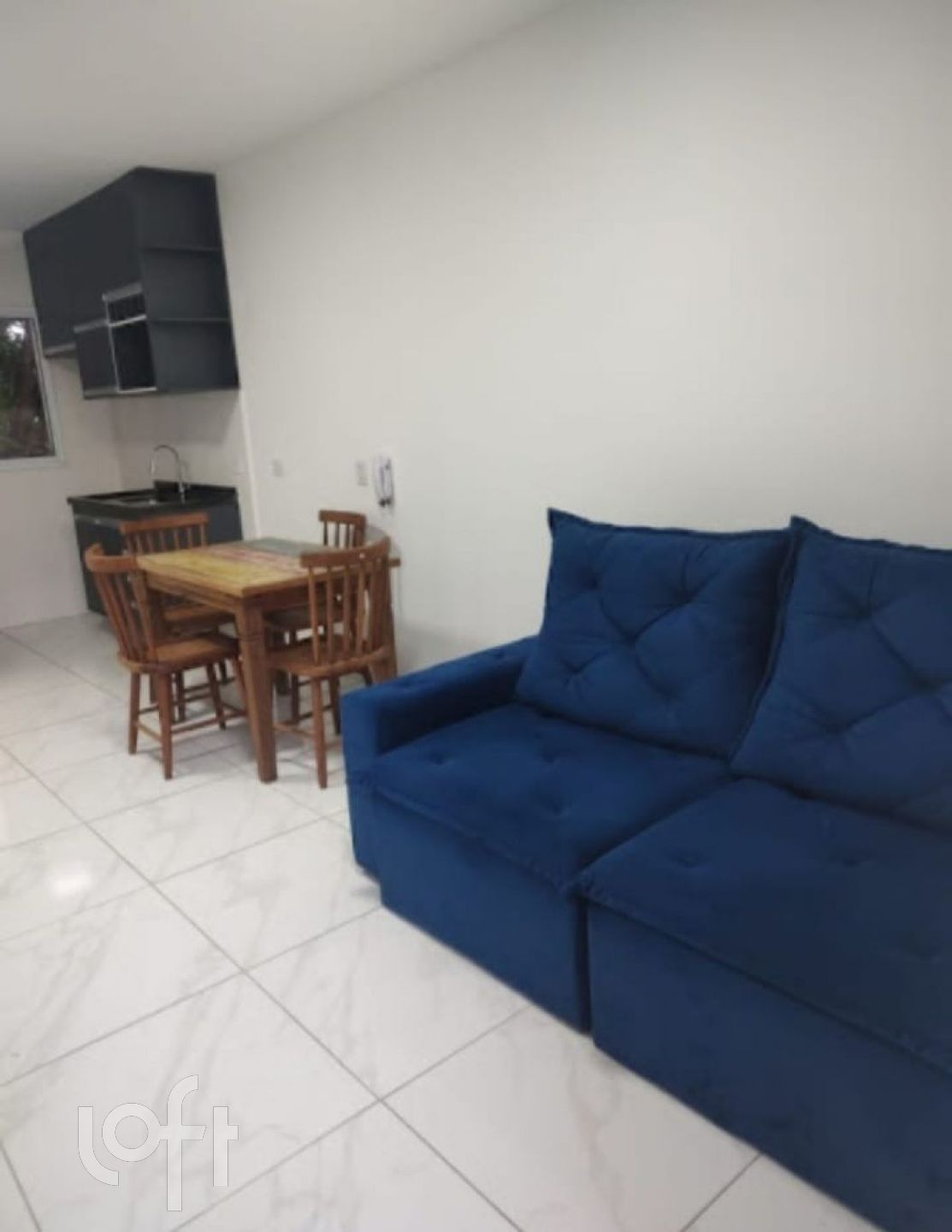 Apartamento à venda com 2 quartos, 42m² - Foto 2