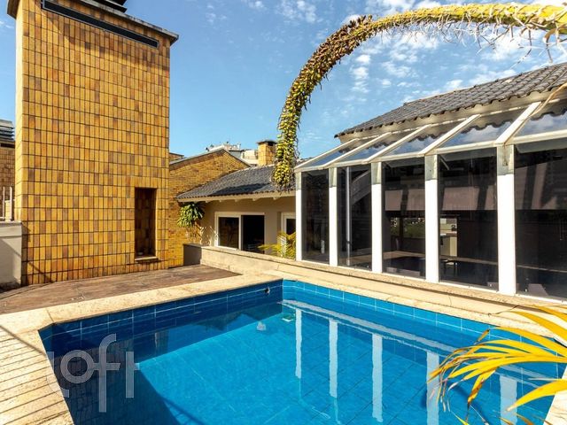 Apartamento com 303m², 4 dormitórios, 1 suíte, 2 vagas, Bela Vista em Porto Alegre