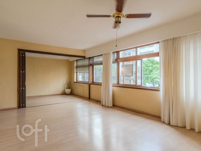 Apartamento com 155m², 3 dormitórios, 1 suíte, 2 vagas, Farroupilha em Porto Alegre