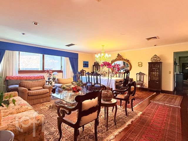 Apartamento com 341m², 4 dormitórios, 2 suítes, 2 vagas, Moinhos de Vento em Porto Alegre