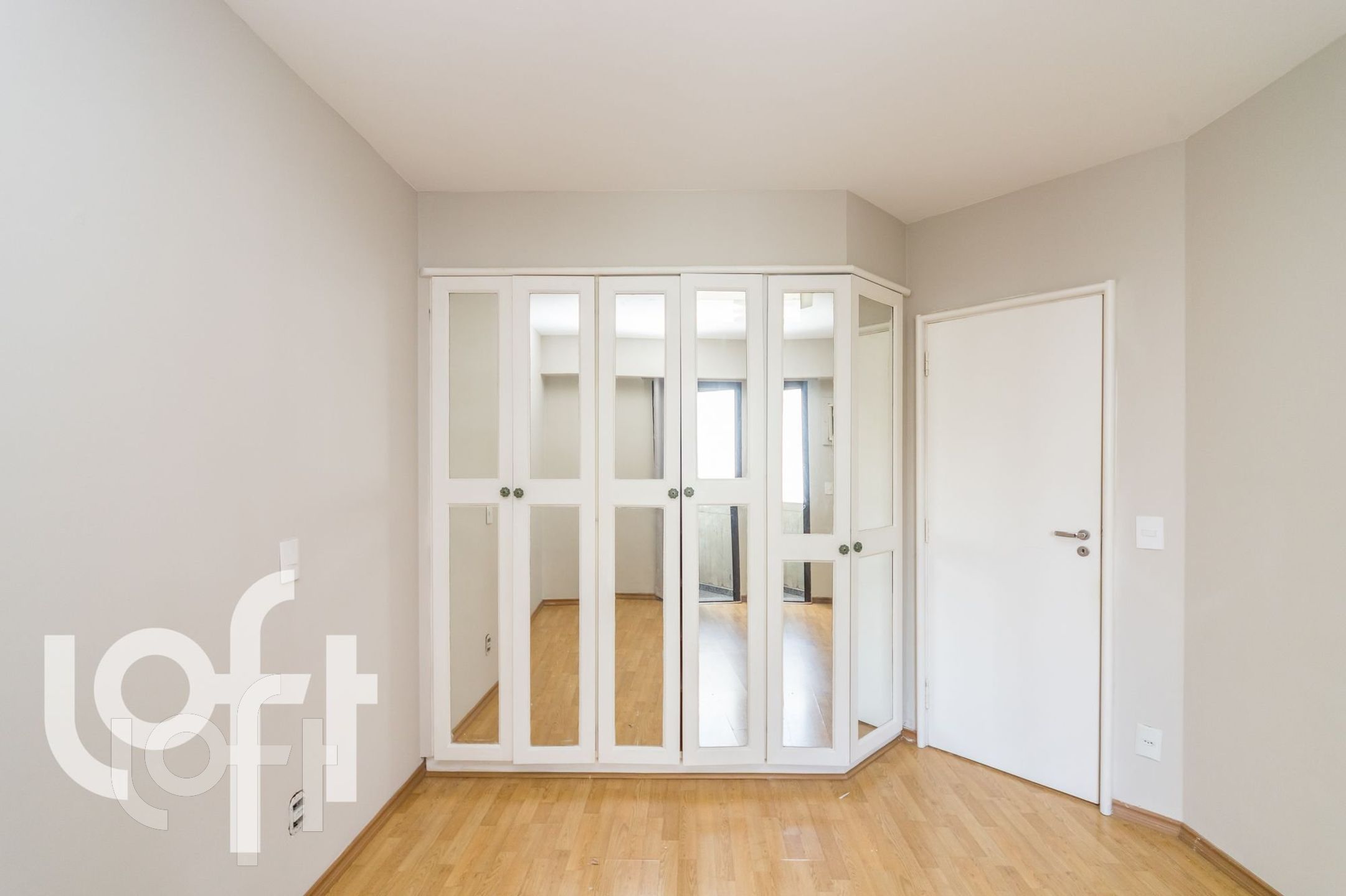 Apartamento à venda com 1 quarto, 50m² - Foto 5