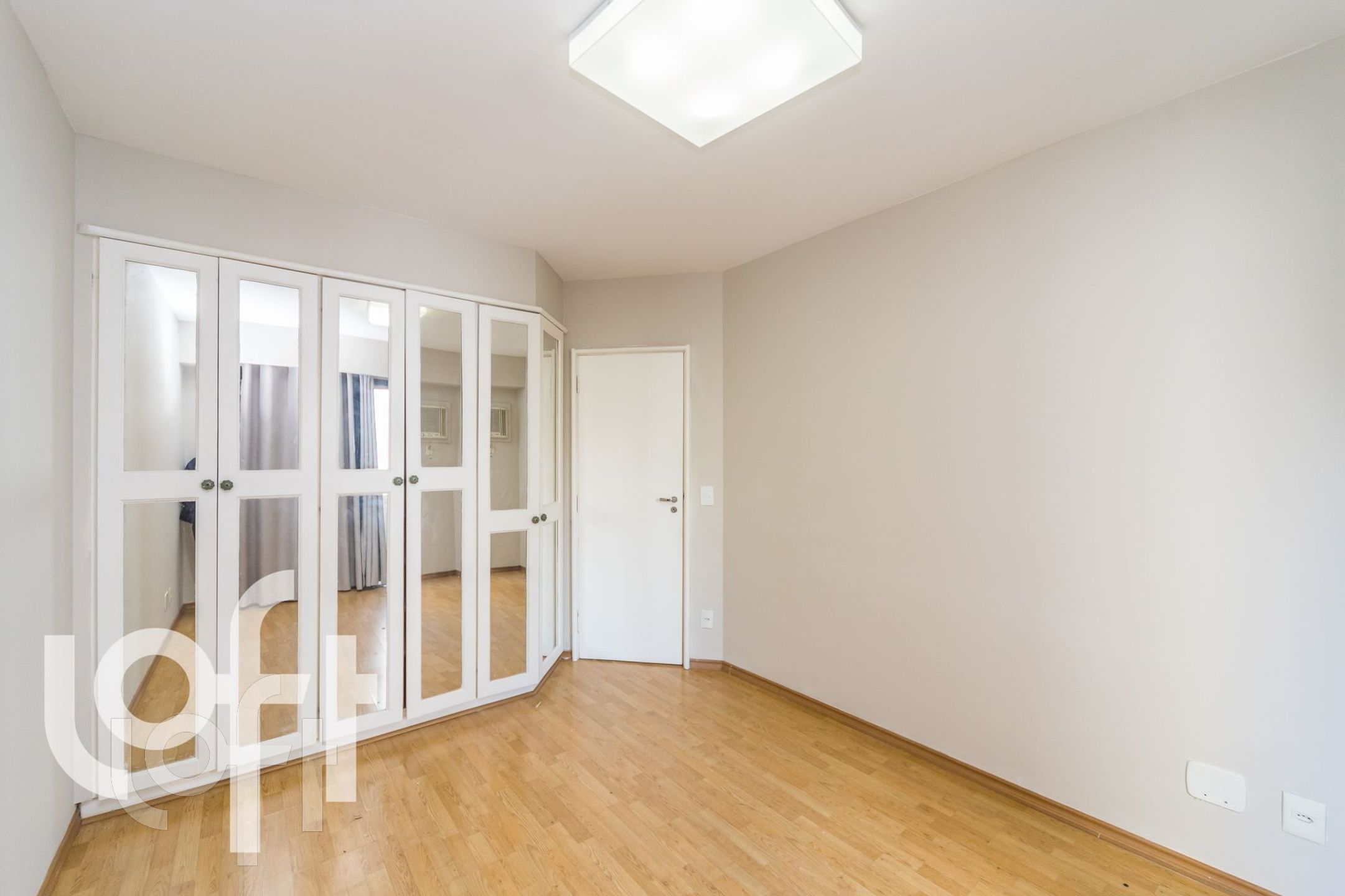 Apartamento à venda com 1 quarto, 50m² - Foto 6