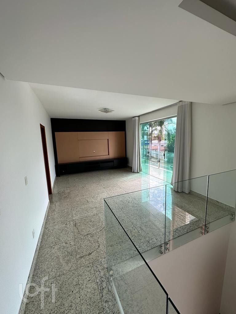 Casa à venda com 3 quartos, 200m² - Foto 8