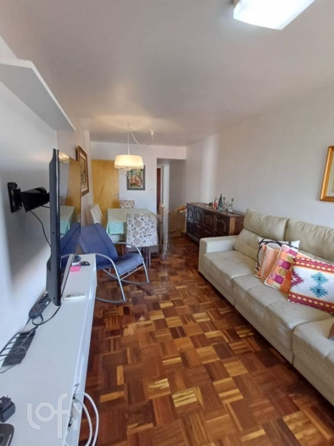 Apartamento com 107m², 3 dormitórios, 1 suíte, 2 vagas, Santa Cecília em Porto Alegre