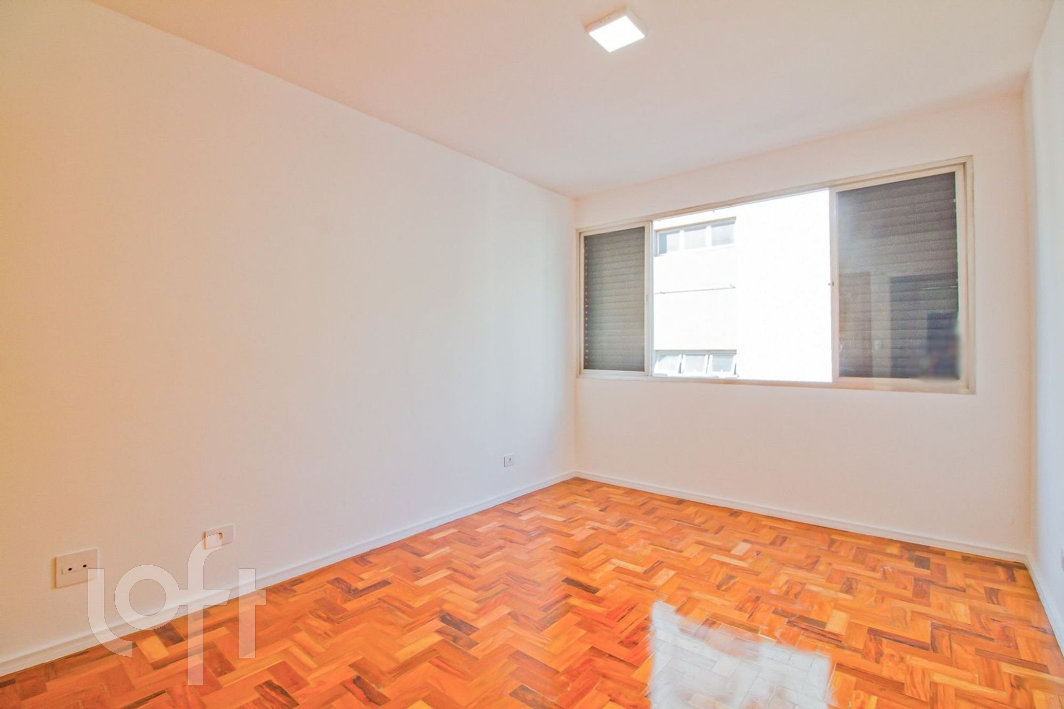 Apartamento à venda com 3 quartos, 134m² - Foto 3